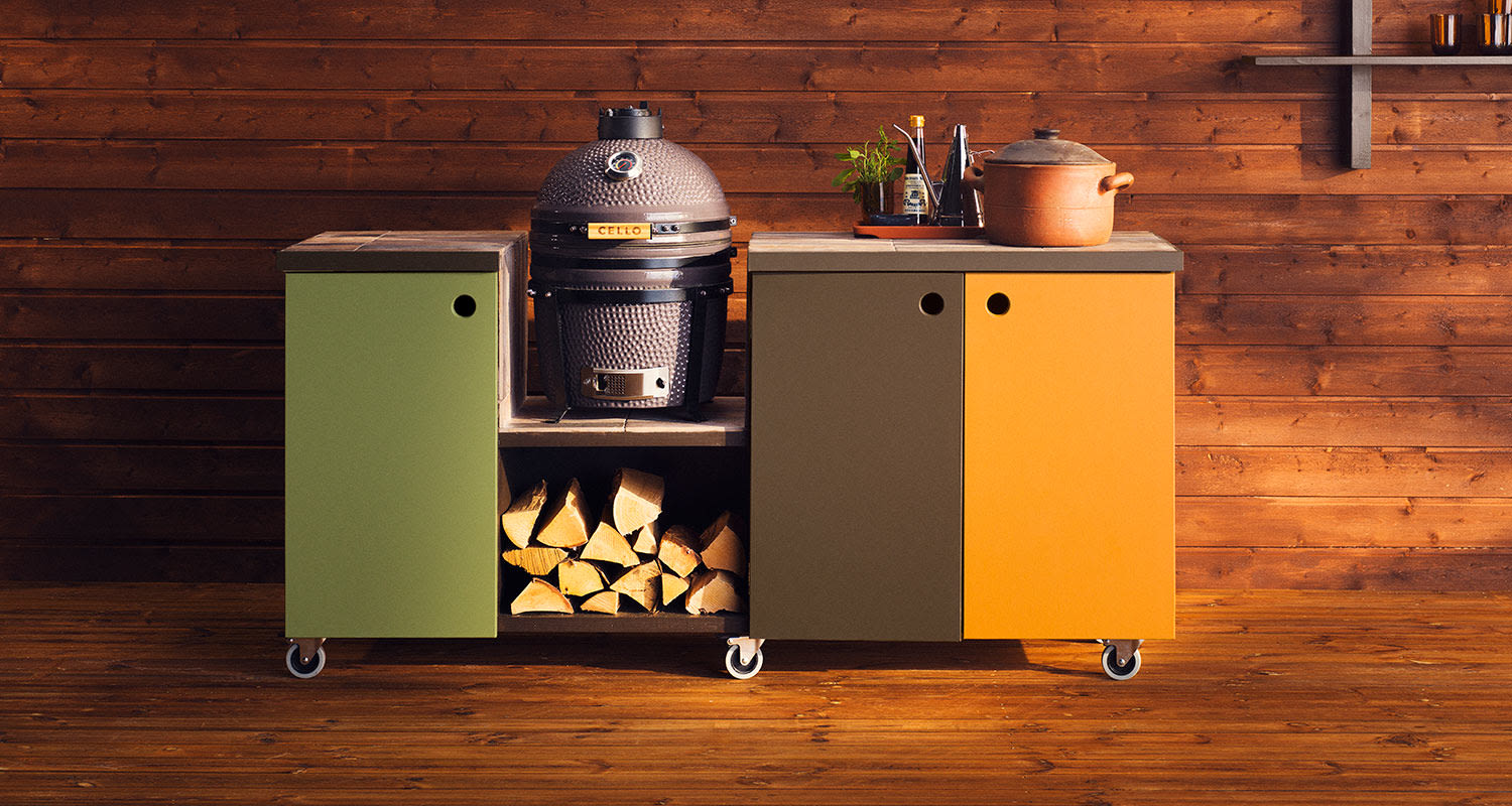 Ulkokeittiö valmiina Cello-hiiligrillin kera