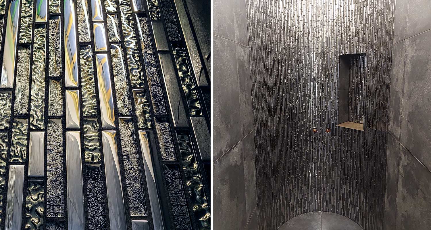 Kylpyhuoneen mosaiikkiseinä lähikuvassa saumattuna Webercolor Evolution saumalaastilla, sävy black