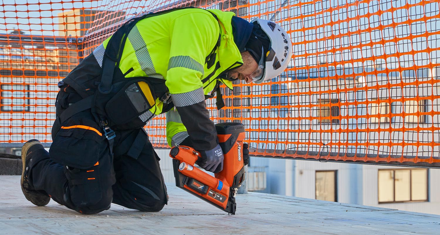 PROF-rakennuslevyn kiinnitys, tuotetta myy K-Rauta.