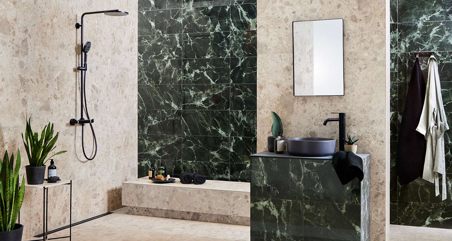 Beige-vihreä kylpyhuone, kuvan tuotteet K-Raudasta