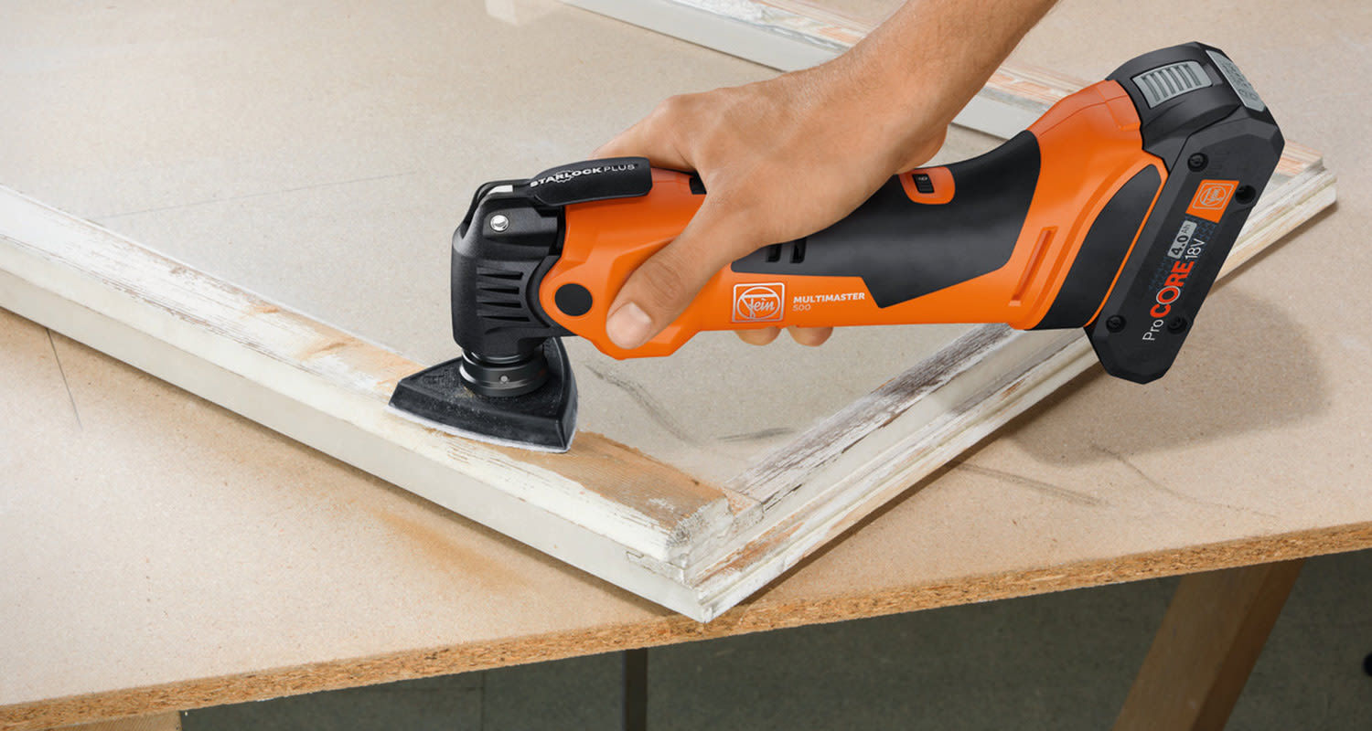 Fein-monitoimikoneessa käytössä suosittu kolmioraspi ikkunakarmien hionnassa