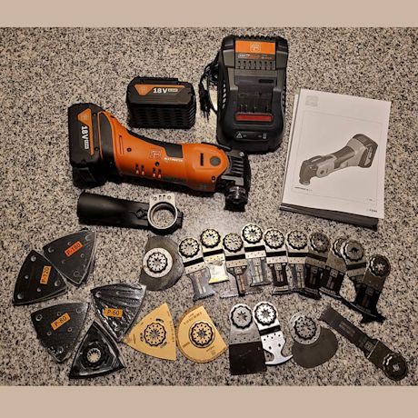 Ammattilaisella testissä akkumonitoimikone FEIN AMM 700 Max Top AmpShare 2x4,0Ah tarvikkeilla, tuote myynnissä K-Raudassa