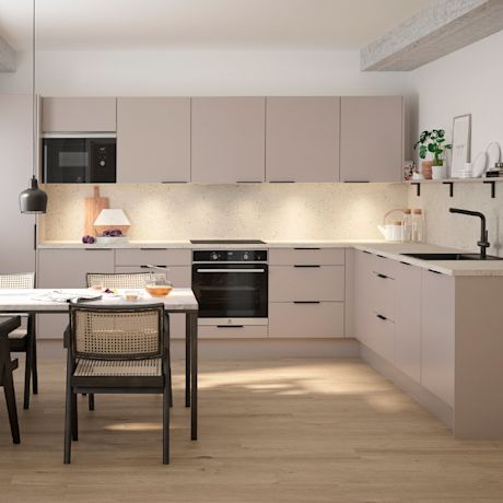 Kuvassa näkyy Cello-keittiömalliston Kaivanto-ovimalli, mallistoa myy K-Rauta