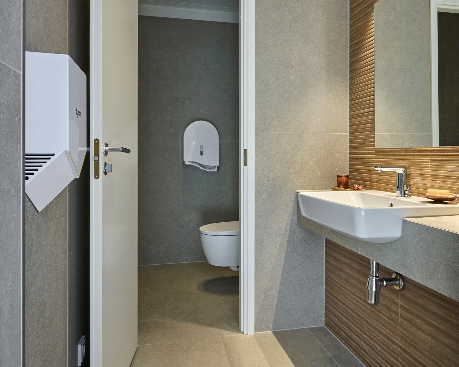 prysmian-group-kirkkonummen-kaapelitorni-krauta-pro-dekostudio-referenssikohde-ak-wc-tilat-2