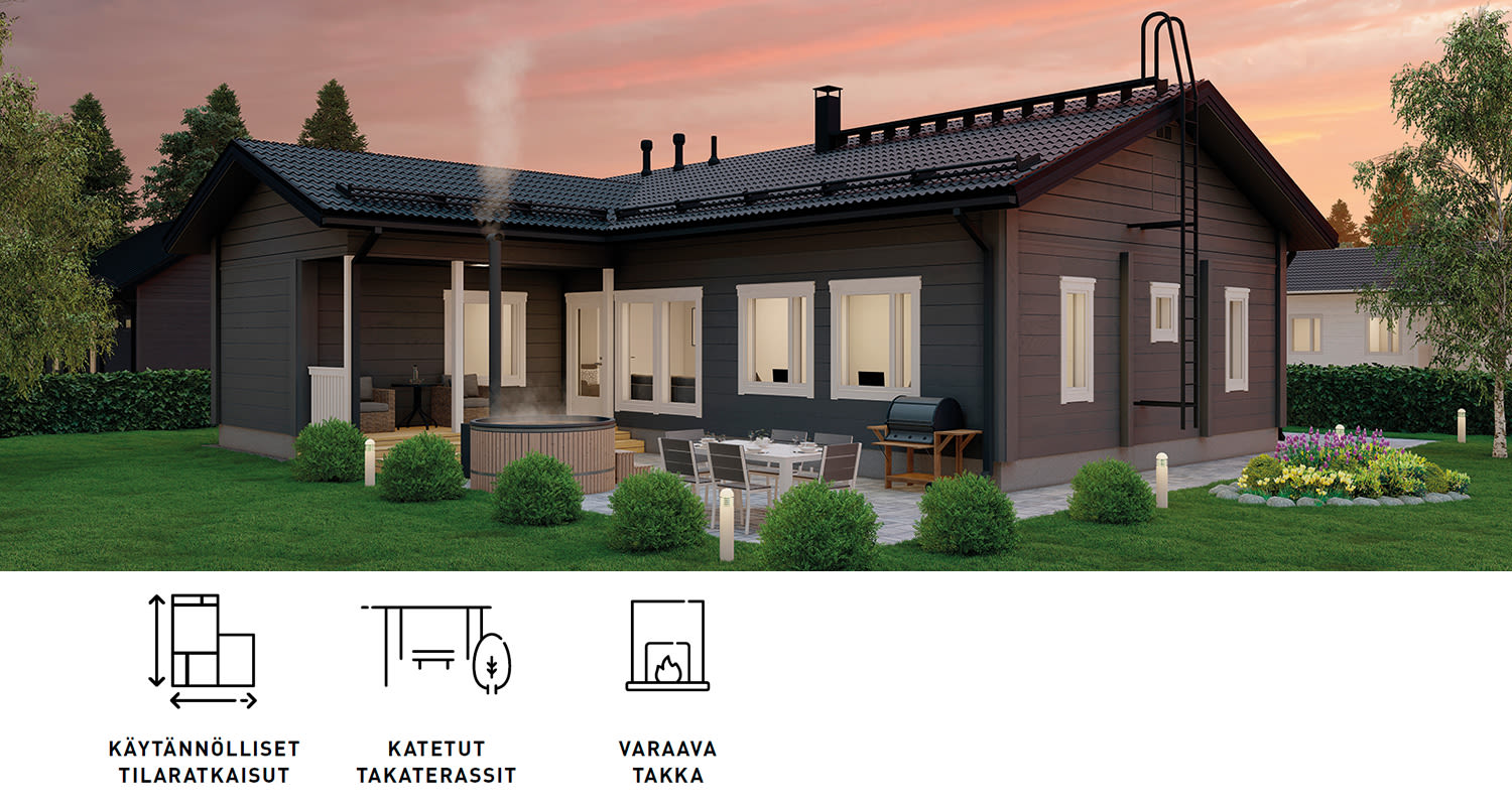Tumma harmaa hirsitalo iltataivasta vasten, höyryävä kylpytynnyri terassilla ja vihreä nurmikko.