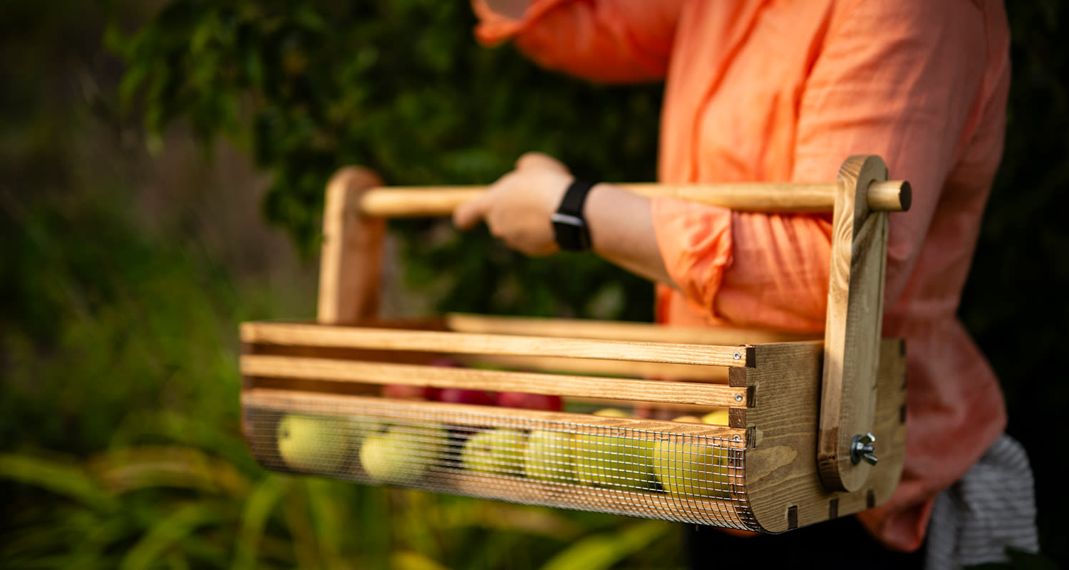 Sadonkorjuukori rakentuu itse. Kuvassa valmis sadonkorjuukori