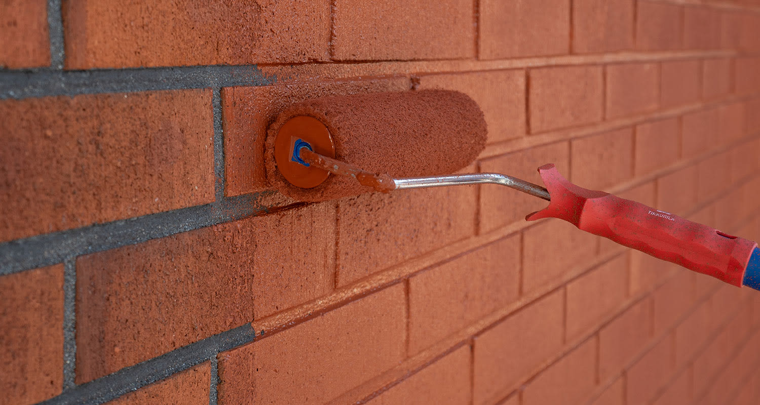 kuukauden-tuote-kivitex-brick-house-paint-tiilitalomaali-krauta-ak-maalaaminen-kaynnissa