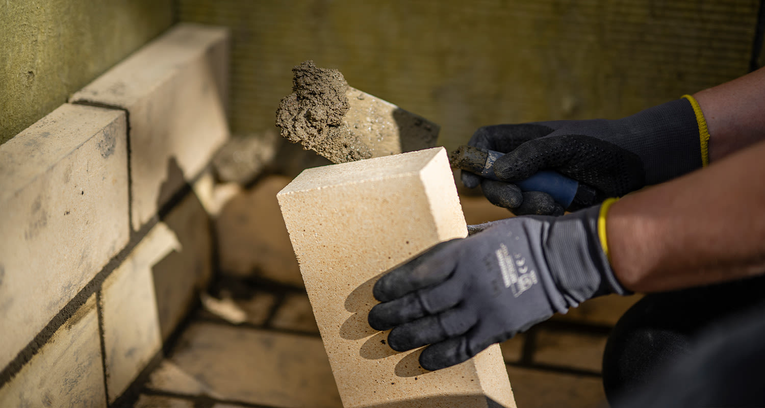 Tee itse nuotiopaikka ja harkkojen muuraus.