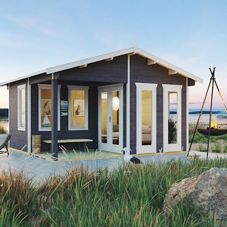 Kuvassa Pihatalo Cello Halland 17,5m² meren rannalla, K-Raudan valikoimista