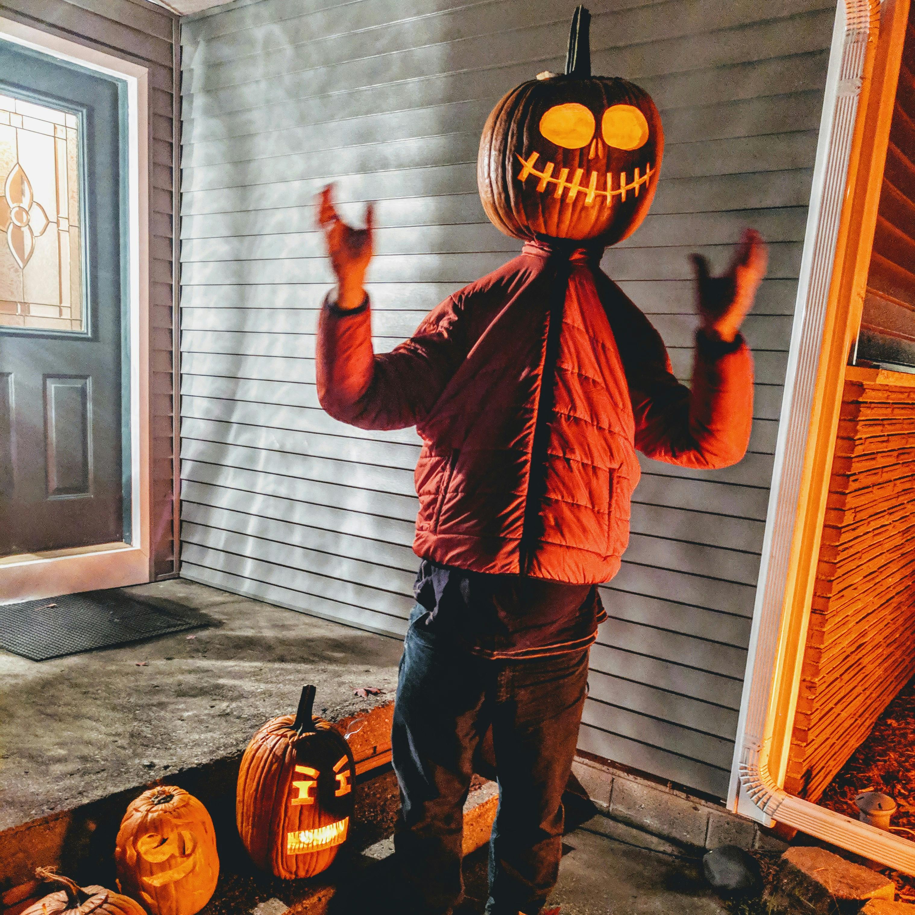 Halloween night scary story ideas