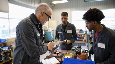 Managing the Inflation Crisis: 5 Strategies for Manufacturers