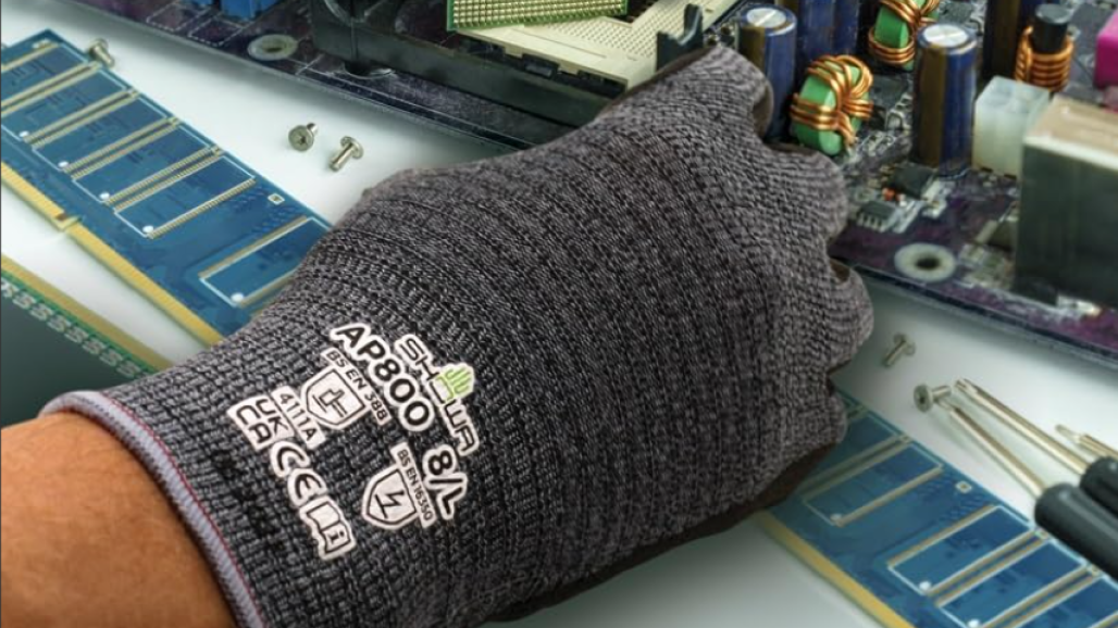 Innovation Unleashed: SHOWA AP800 – Engineered for Electrostatic Protection