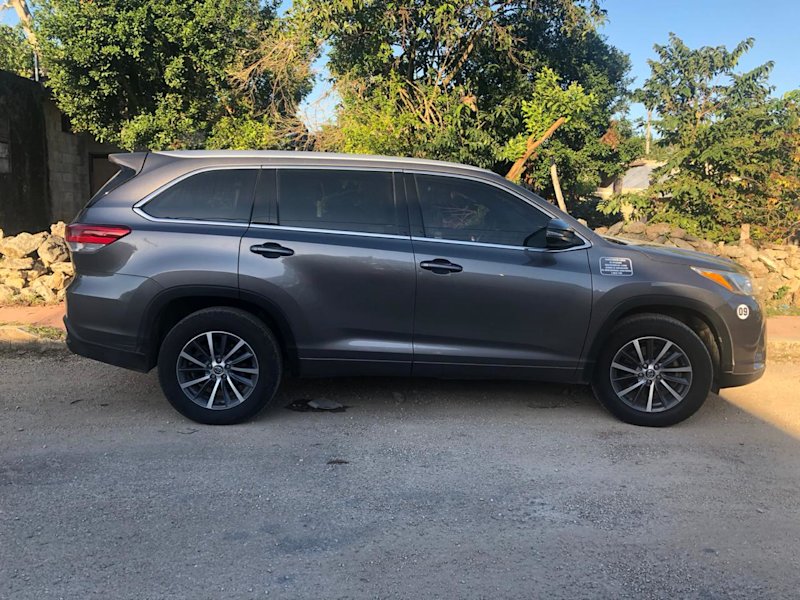 Vehiculos para transportación y traslados del Aeropuerto de Cancún a Chiquila o Holbox.