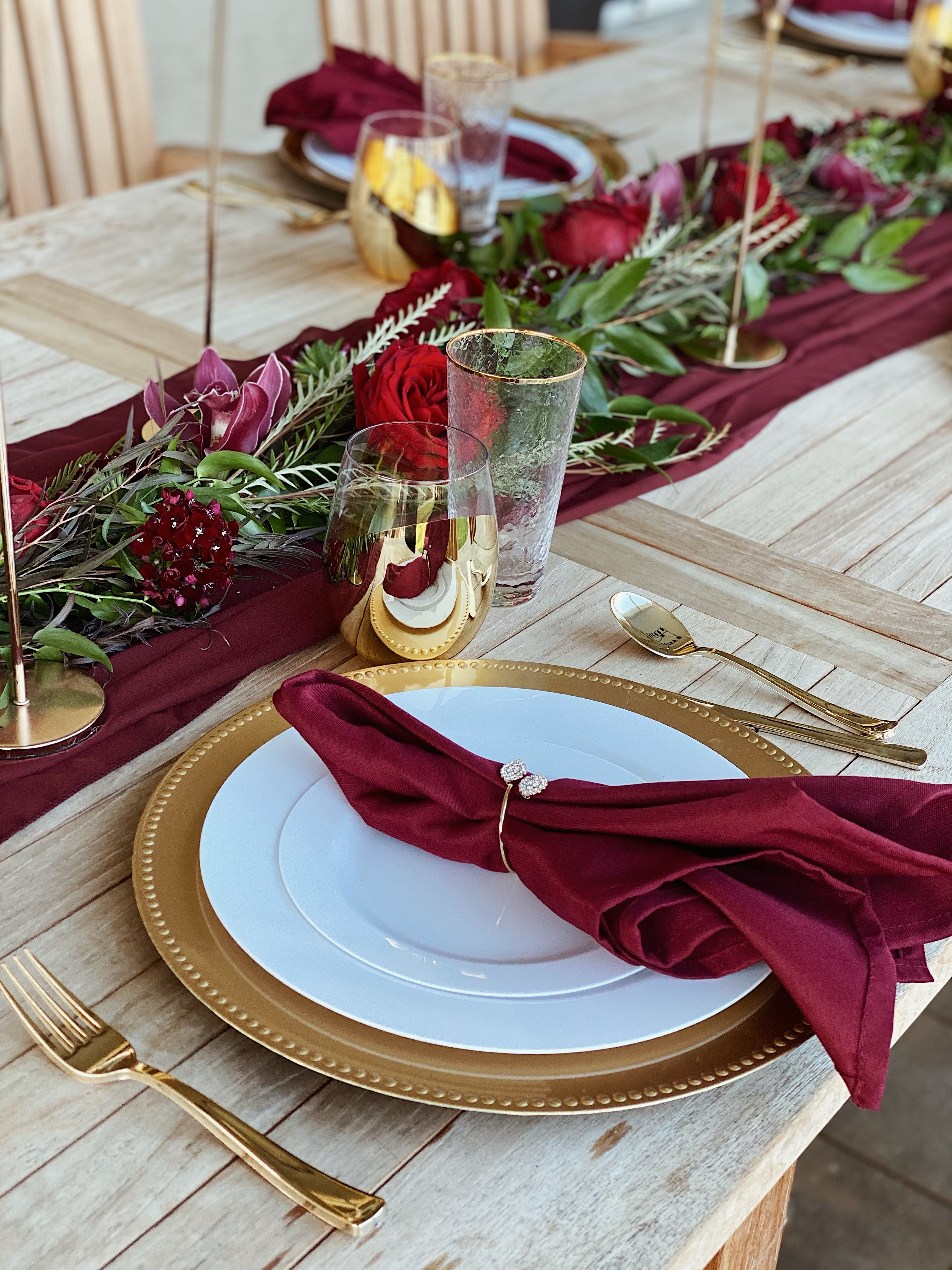 HD-Events Burgundy and gold boho thanksgiving, christmas, wedding tablescape, rehearsal dinner table decor, spring, easter tablescape, brunch, bridal shower, baby shower, baby blessing, baby baptismmoody, romatic decor