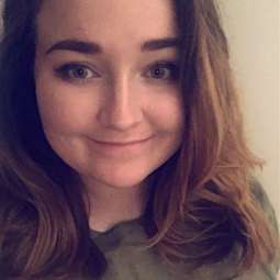 Profile picture of Elly Robinson