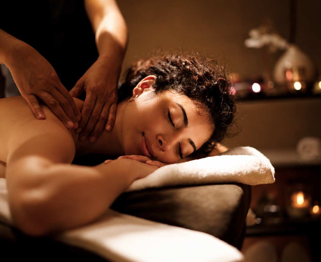 Femme recevant un massage