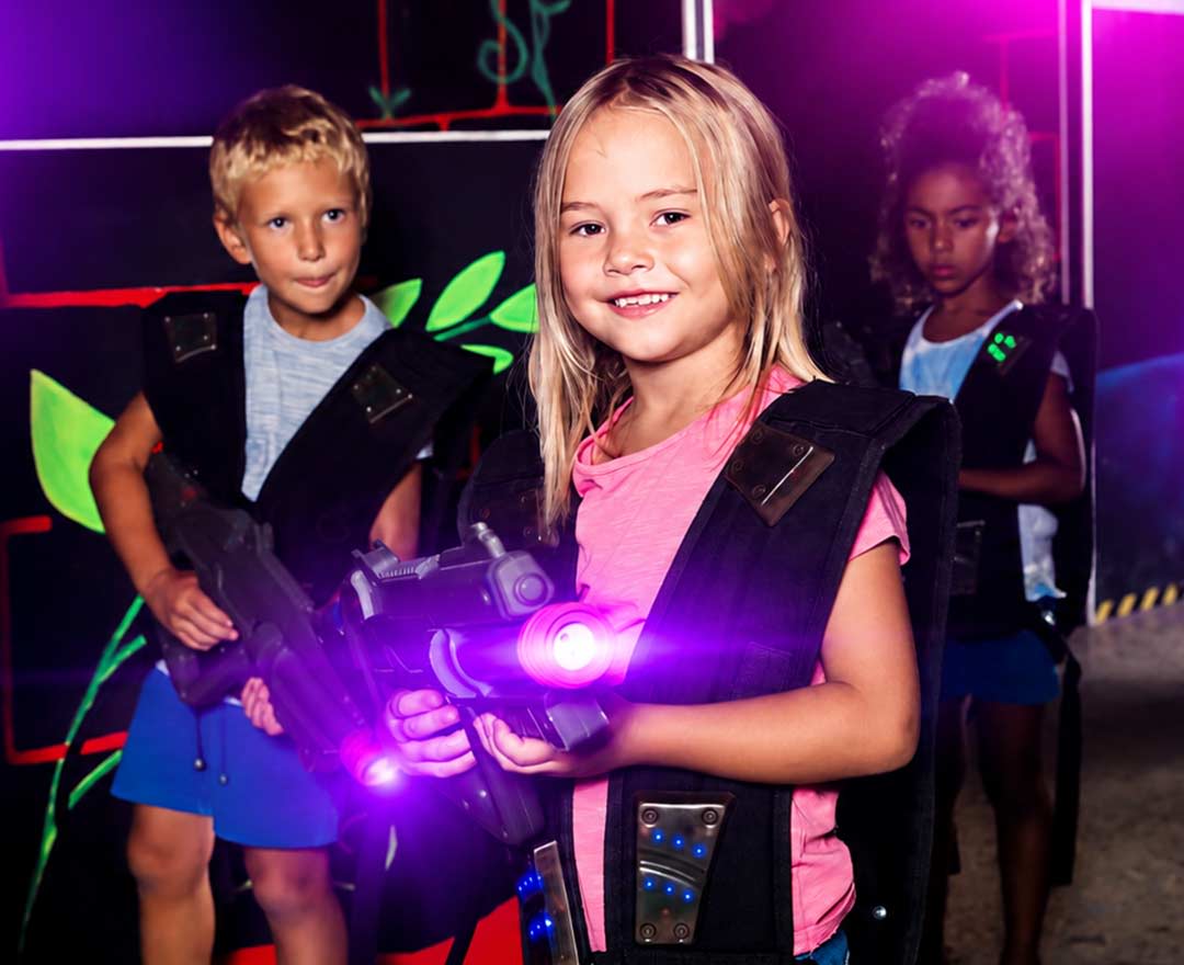 des enfants au lasertag