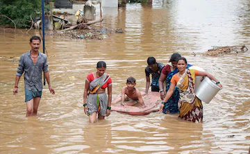 Support to 20 families who lost houses during flood in Karnataka, Oct 2021