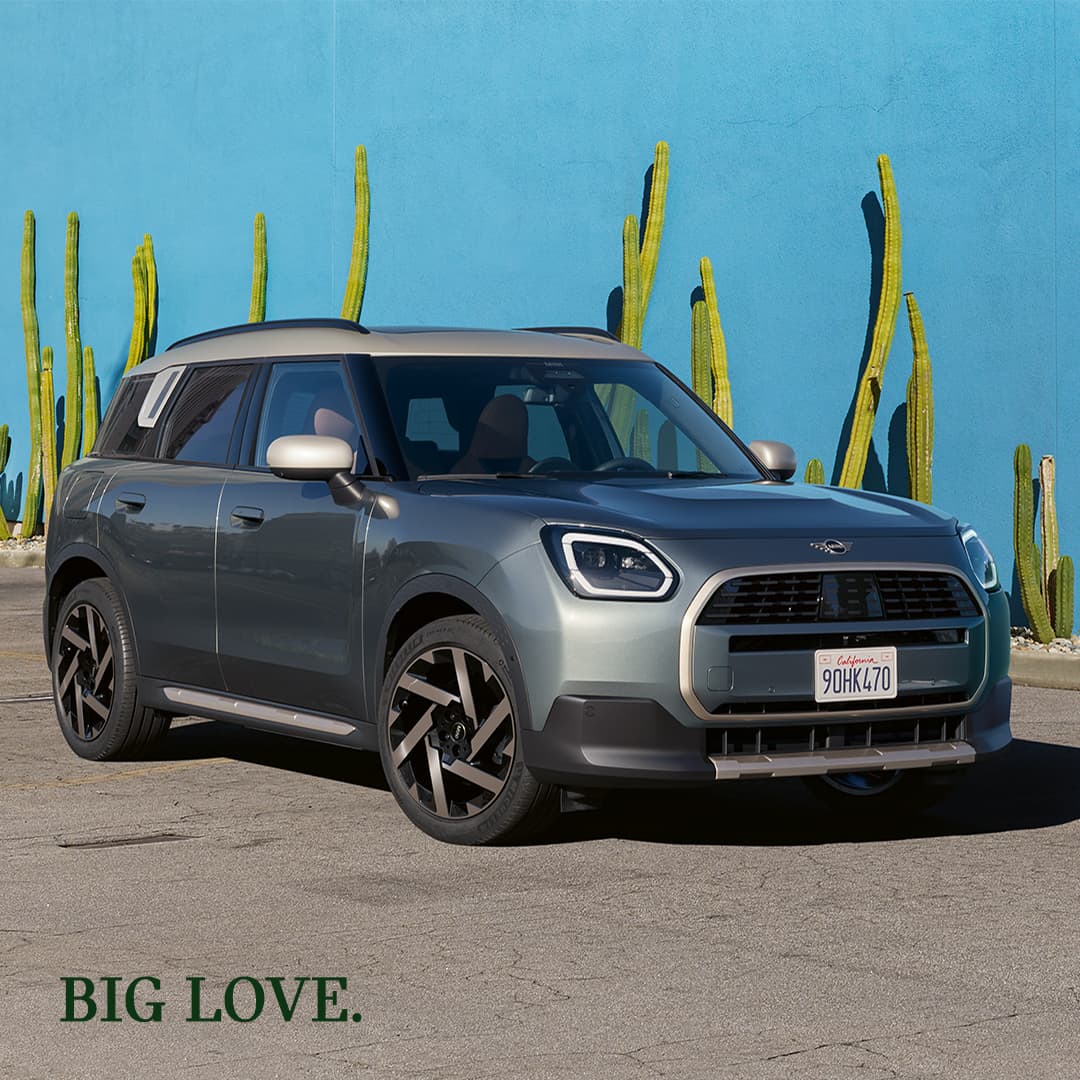 THE NEW MINI COUNTRYMAN. SPACE IS OF THE ESSENCE.
