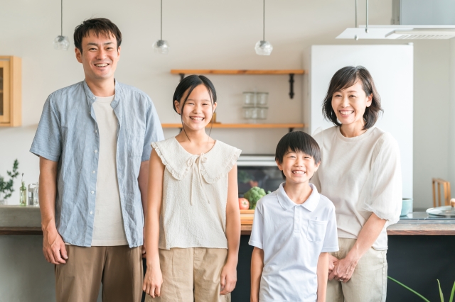 放課後等デイサービスの一日の流れを解説|平日・休日・年齢別の過ごし方と確認すべきポイントを紹介