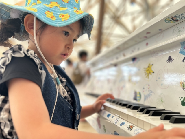 発達障害児のピアノ効果とは?教室の選び方・楽譜が読めない子の楽しみ方も紹介