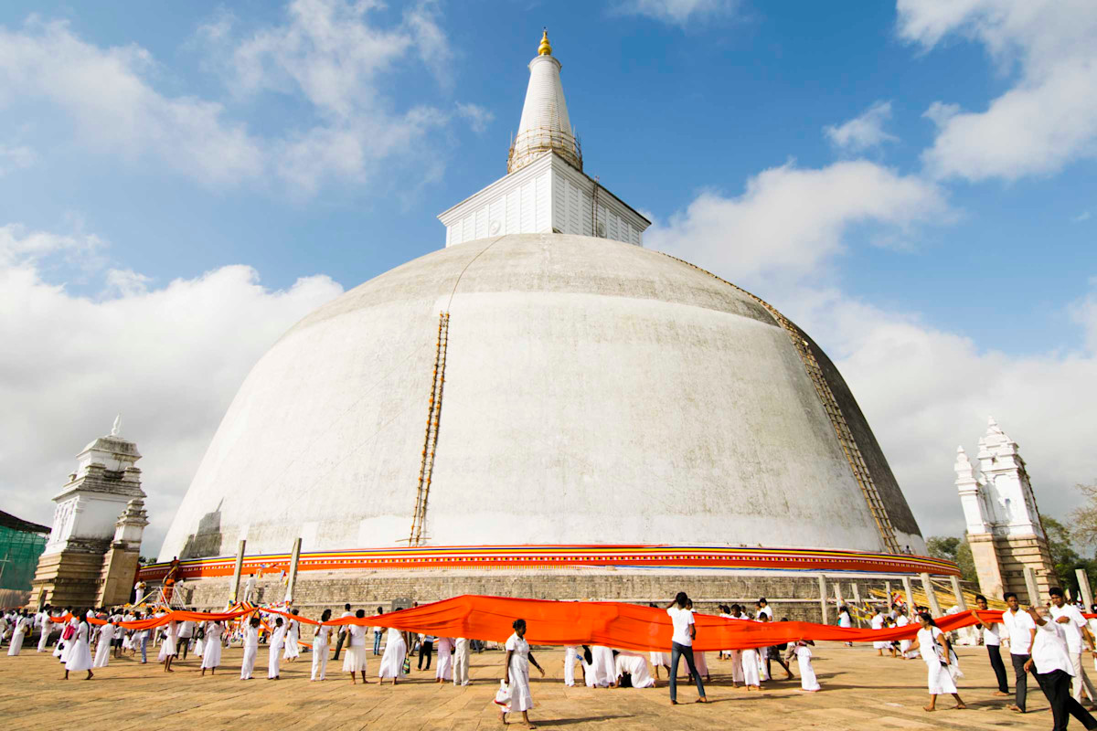 Il parco religioso di Anuradhapura