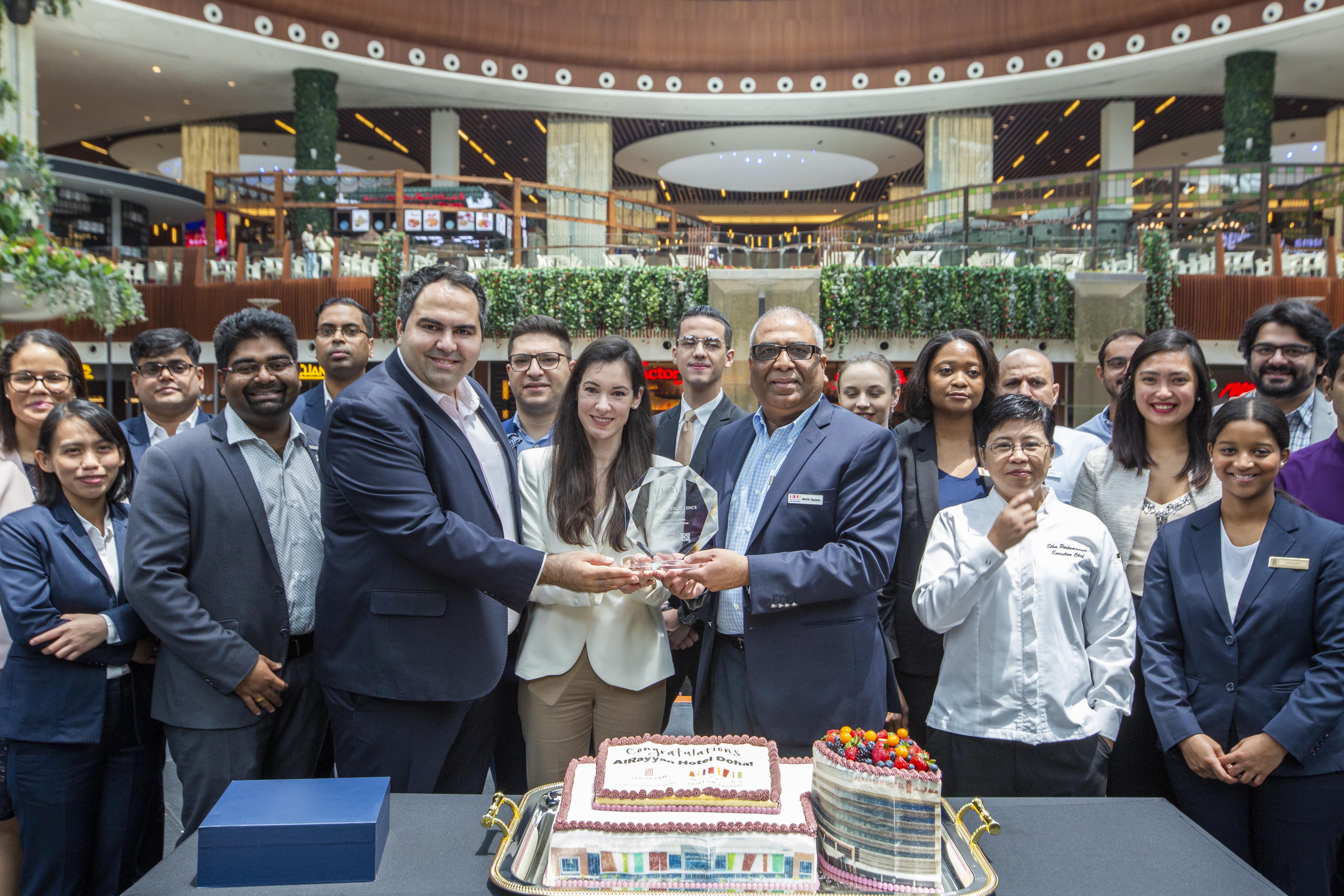 نال ’فندق الريان الدوحة، كوريو مجموعة من فنادق هيلتون‘ جائزة الامتياز المرموقة