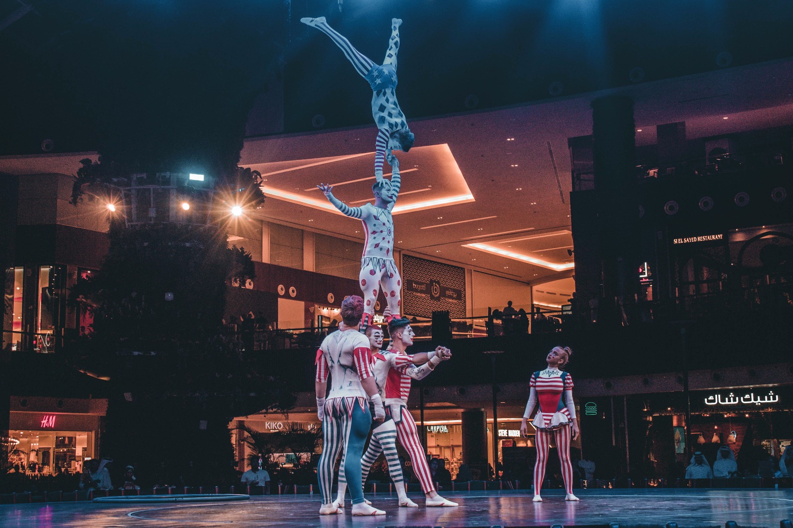 International Acrobats Take the Ooredoo Stage at Mall of Qatar’s Oasis