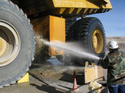 The Ultimate Guide to Heavy Equipment Washing
