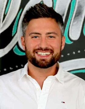 Portrait of
Daniel
Nierhauve