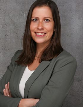 Portrait of
Carolin
Nickel