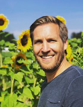 Portrait of
Tim
Schumacher