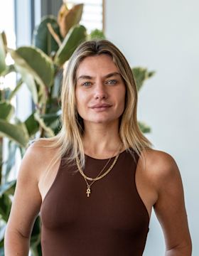 Portrait of
Nazlı
Senturk