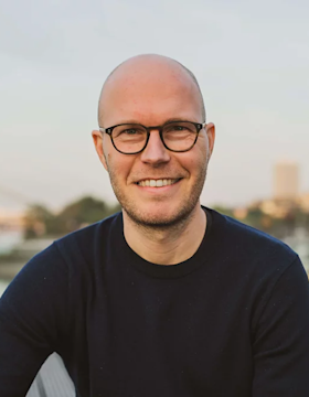 Portrait of
Stefan
Bongartz