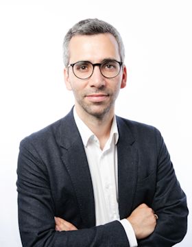 Portrait of
Dr. med.
Lukas
Martin