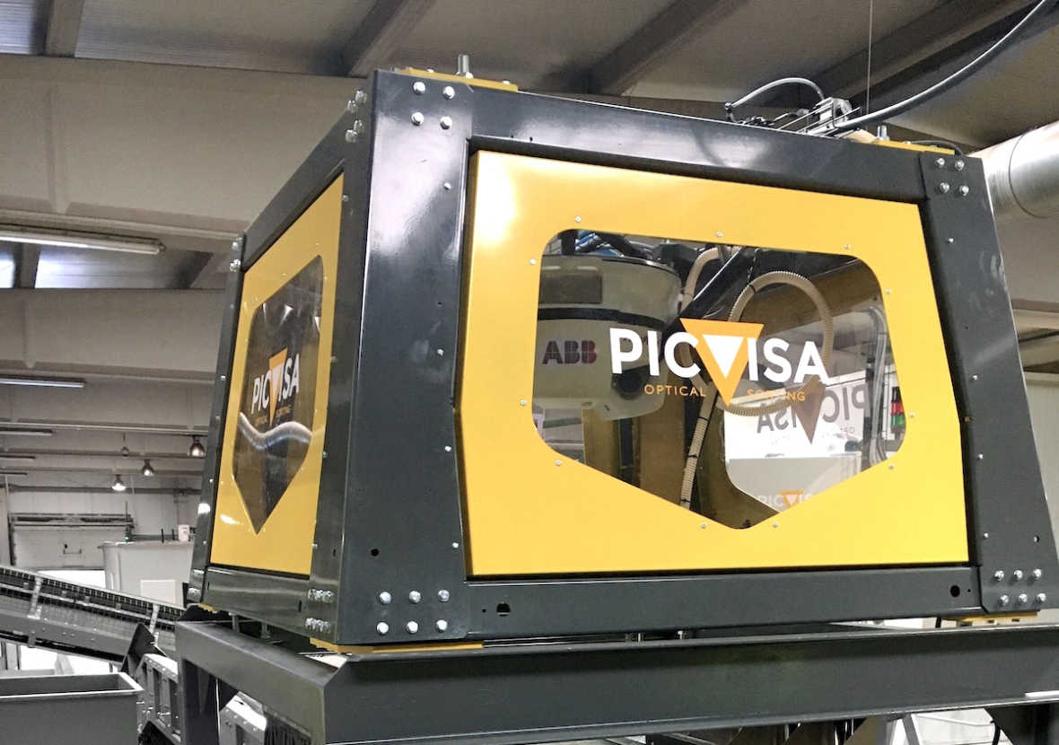 VOW establishes a strategic partnership for waste sorting robotics through agreement between its French subsidiary ETIA and Spanish company PICVISA