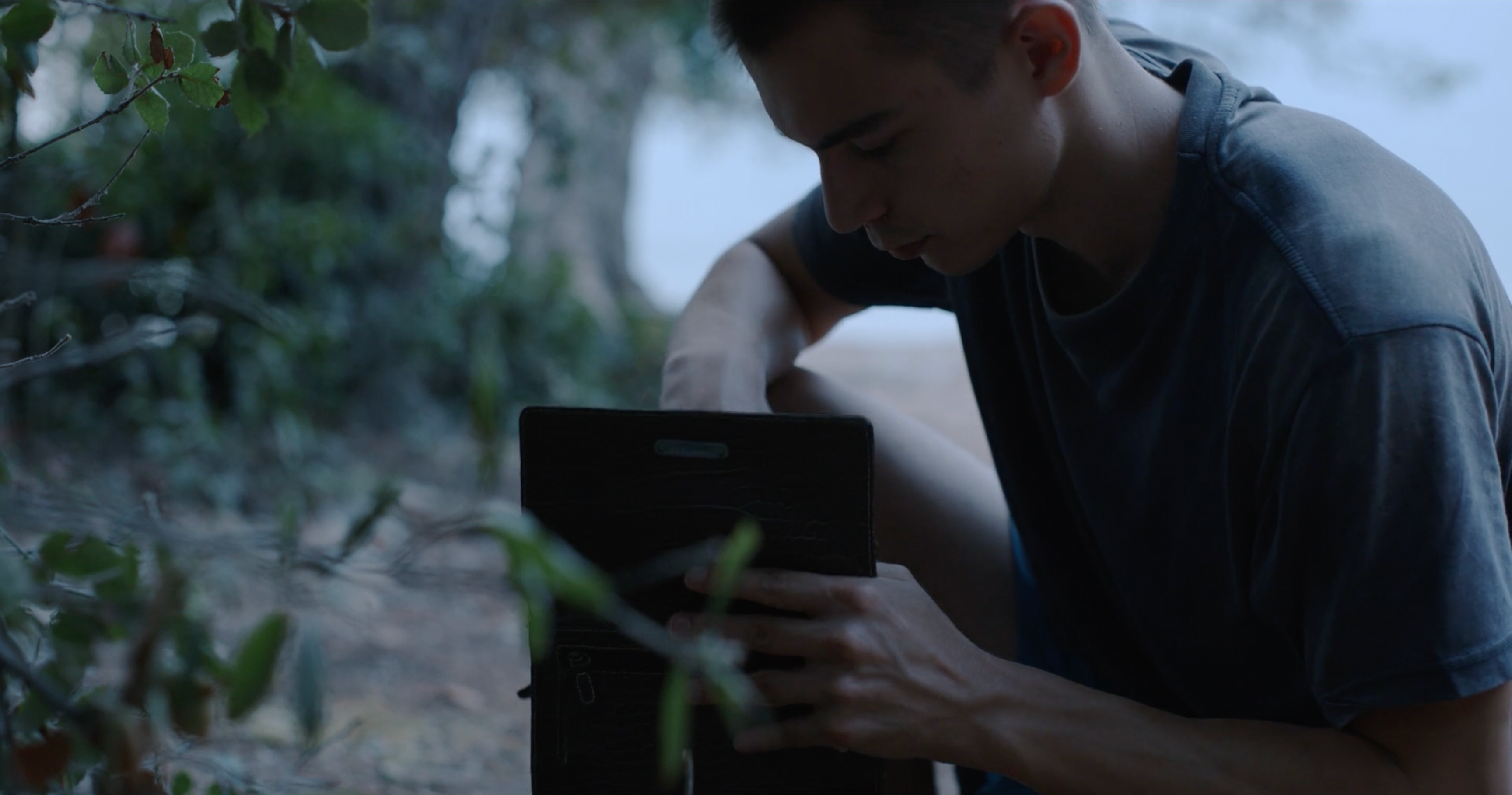 still from the movie Petty Thieves