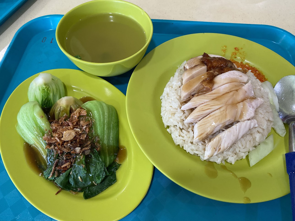 海南雞飯套餐 $ 110(新加坡必吃的海南雞飯店-天天海南雞飯)