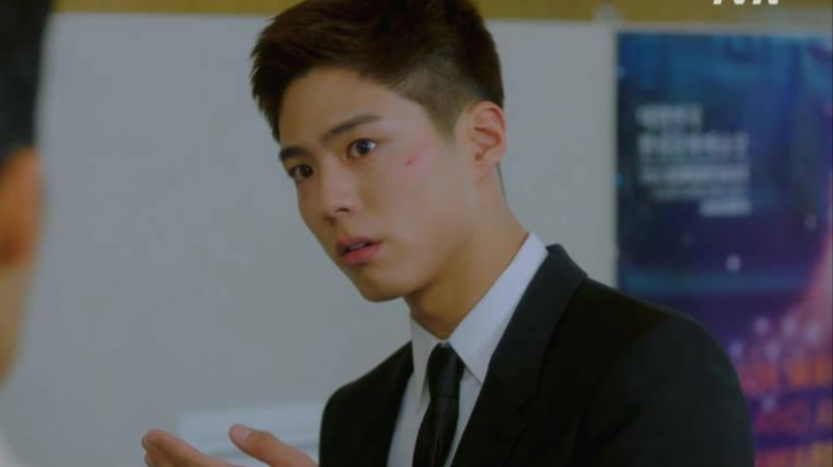 青春紀錄	史彗峻	
對我朋友來說,夢想可以保護他,但夢想對我來說,是個很花錢的課題!		
青春紀錄,朴寶劍,朴素丹,夢想與現實,韓文名言,韓劇名言學韓語