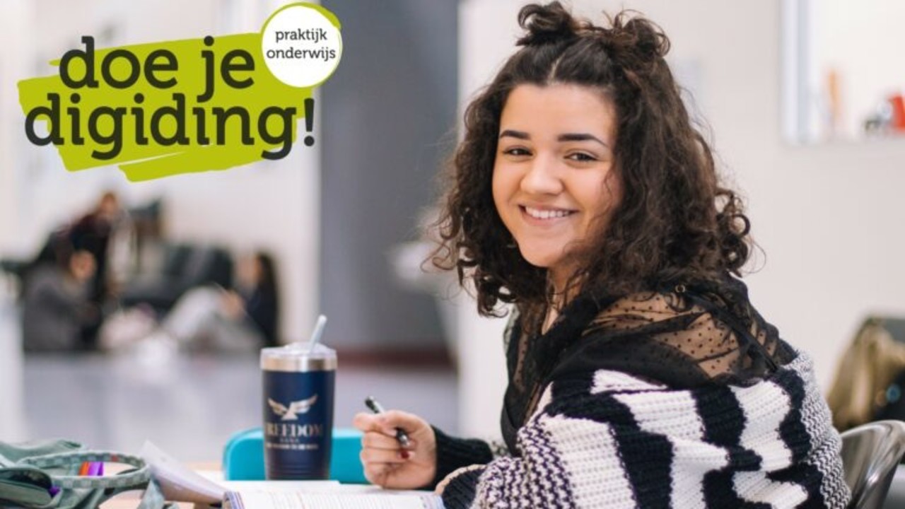 meisje op school doejedigiding