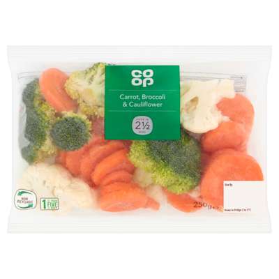 Co-op Carrot, Broccoli and Cauliflower 250g Co-op Carrot, Broccoli and Cauliflower 250g