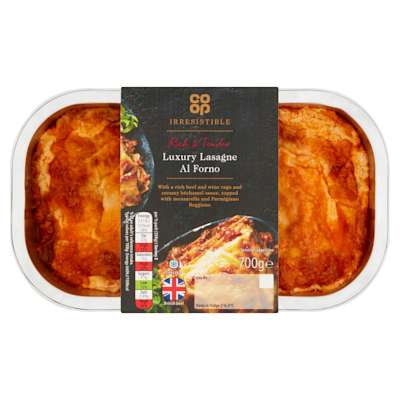 Co-op Irresistible Rich & Tender Luxury Lasagne Al Forno 700g Co-op Irresistible Rich & Tender Luxury Lasagne Al Forno 700g