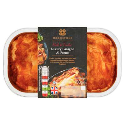 Co-op Irresistible Luxury Lasagne Al Forno 700g Co-op Irresistible Luxury Lasagne Al Forno 700g