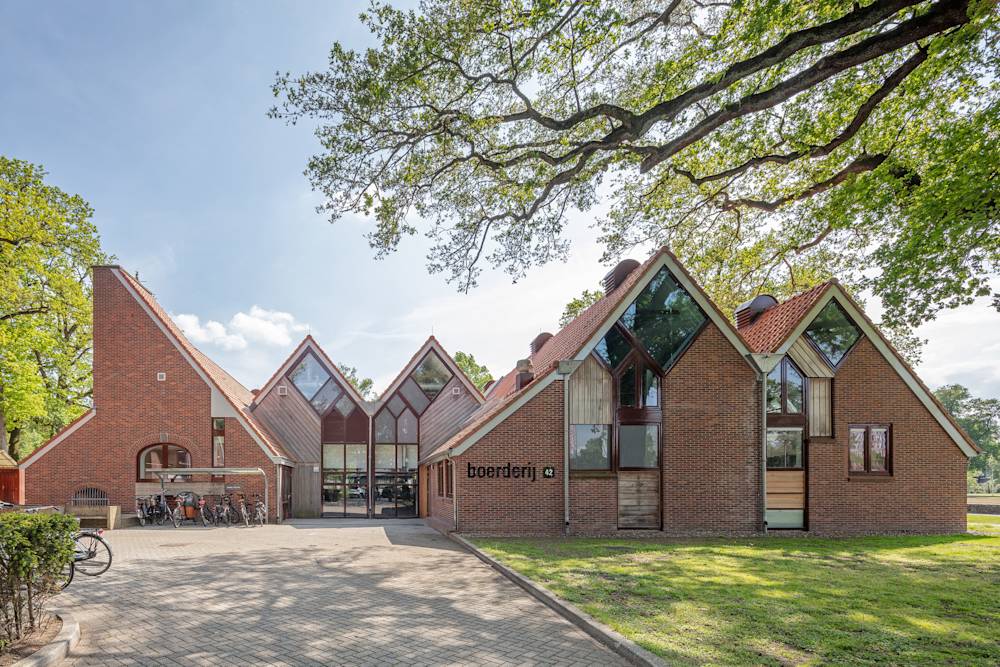 ENSCHEDE UNIVERSITY CONTACTCENTRE 01 4R8A3883