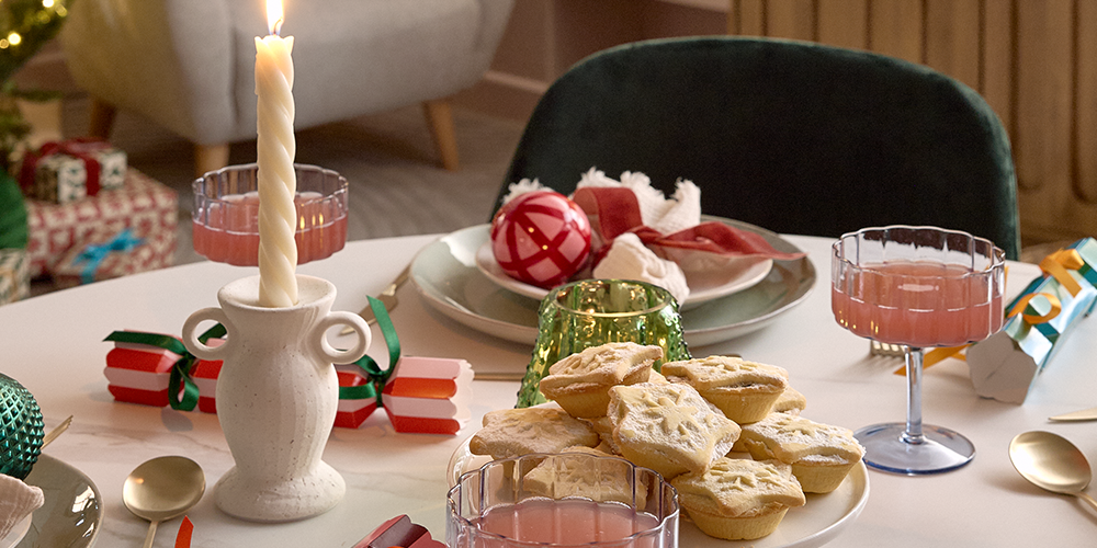 3821 XMAS LookBook Main 1000x500