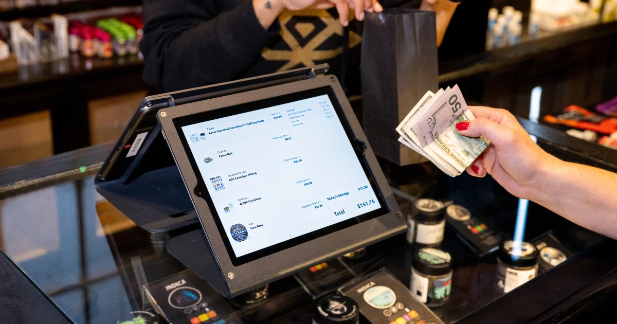 Ways a Dispensary POS System Helps Manage Staff
