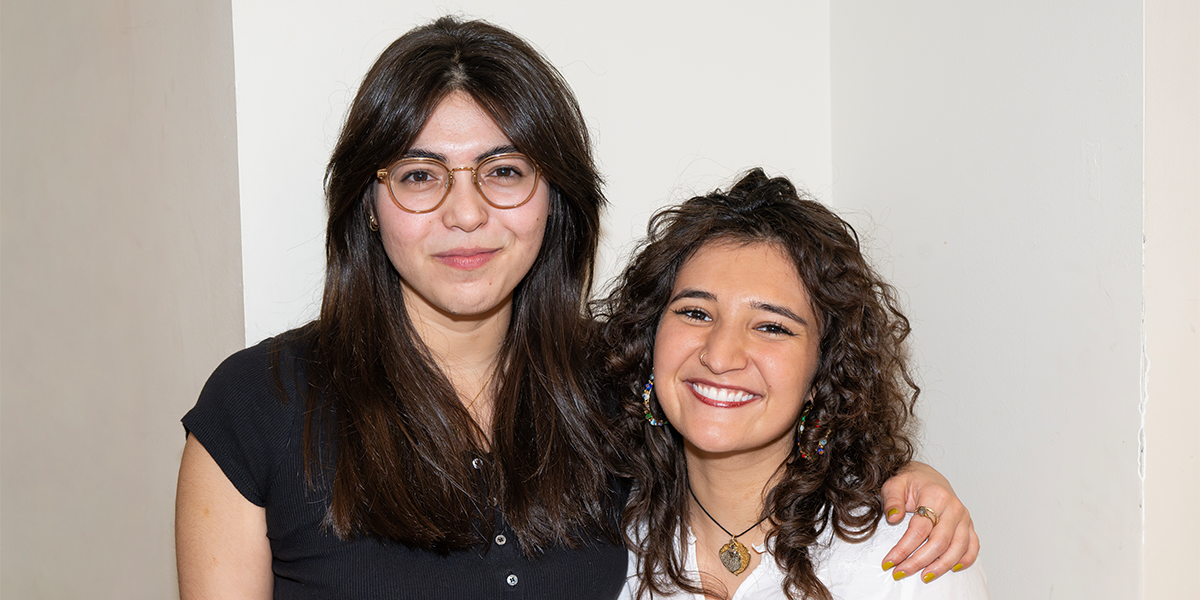 2 indian princesses rehearsal-1200x600-NYTG