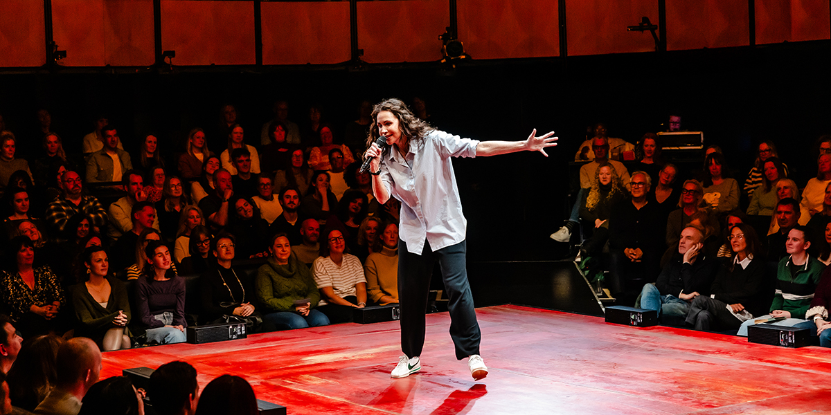 Every Brilliant Thing 1200 LT Minnie Driver @sohoplace theatre credit Danny Kaan 10
