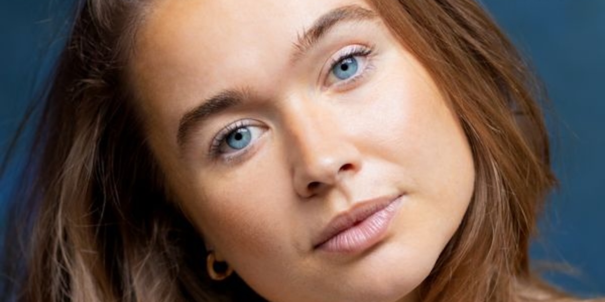 Megan Cusack - LT - 1200