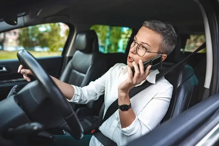 CO | Conducir hablando por celular